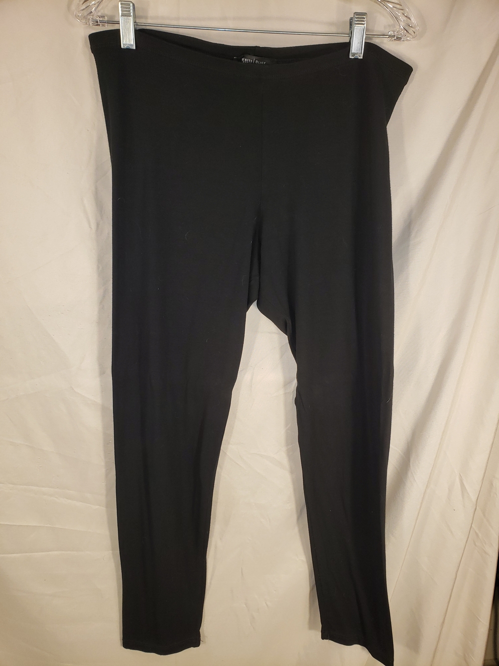 White House Black Market Black Stretch Pull-On Leggings - L